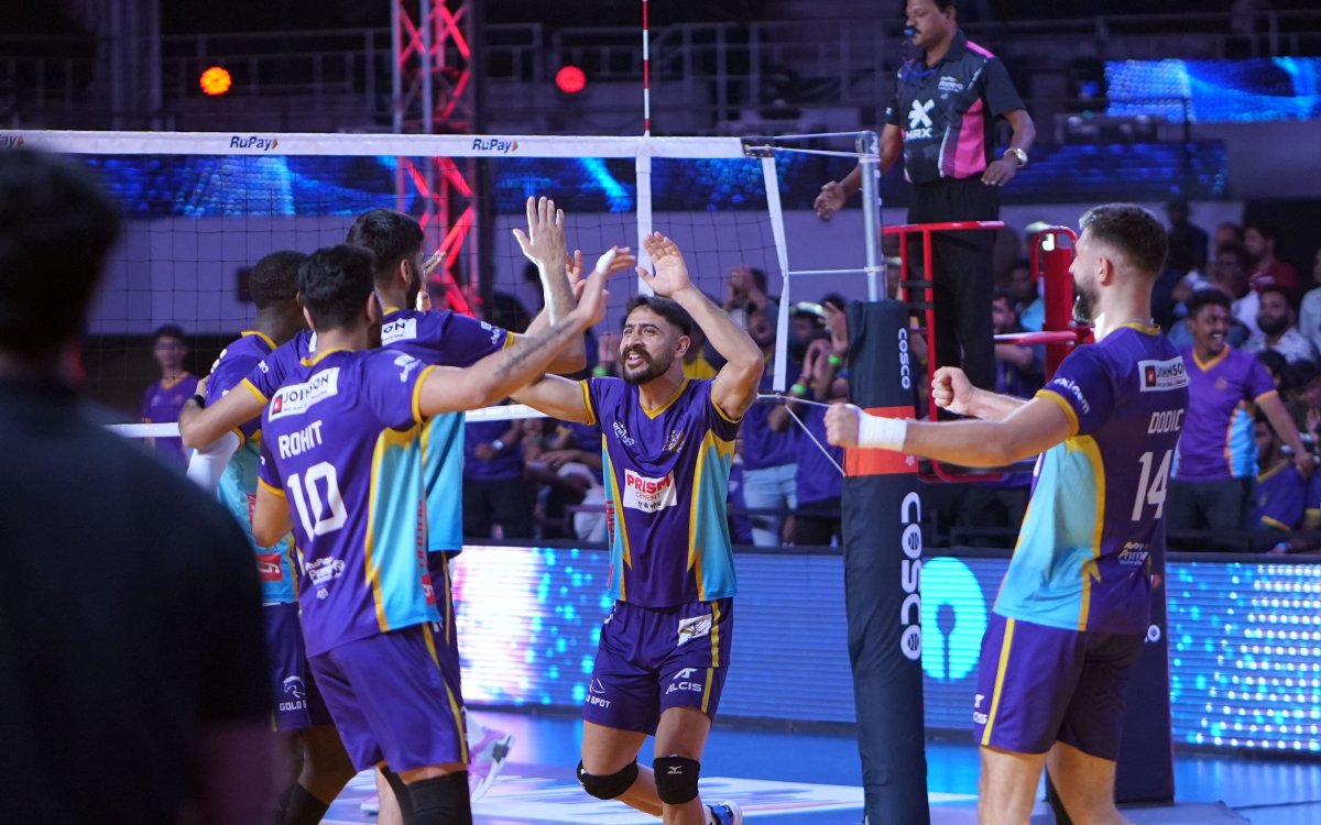 PVL Season 3: Delhi Toofans Stun Ahmedabad Defenders In Final League Stage Match