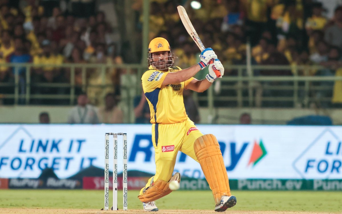 IPL 2024:  Don’t Think Dhoni Will Come Up The Order Despite Hitting The Ball Well , Opines Michael Clarke