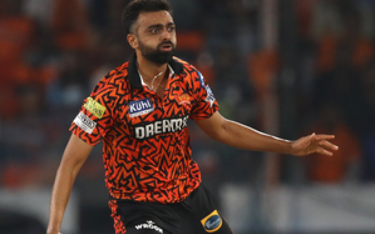 IPL 2024: Kohli, Patidar hit Fifties As RCB Reach 206/7 Despite Unadkat s 3-30 Vs SRH