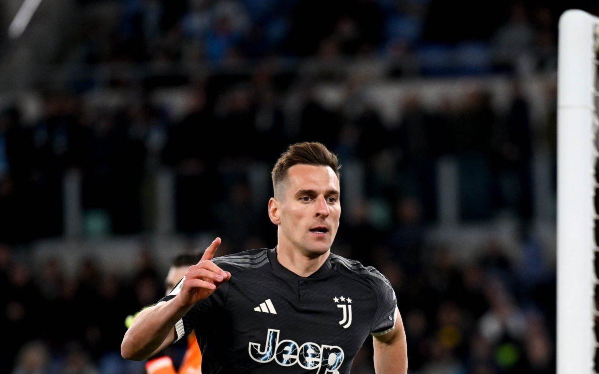 Milik's late strike sends Juventus into Italian Cup final