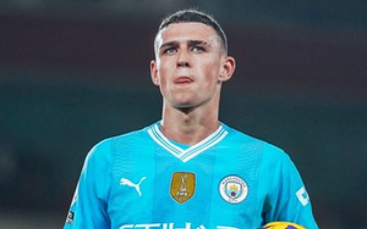 Football: Phil Foden wins Premier League Player of the Season award