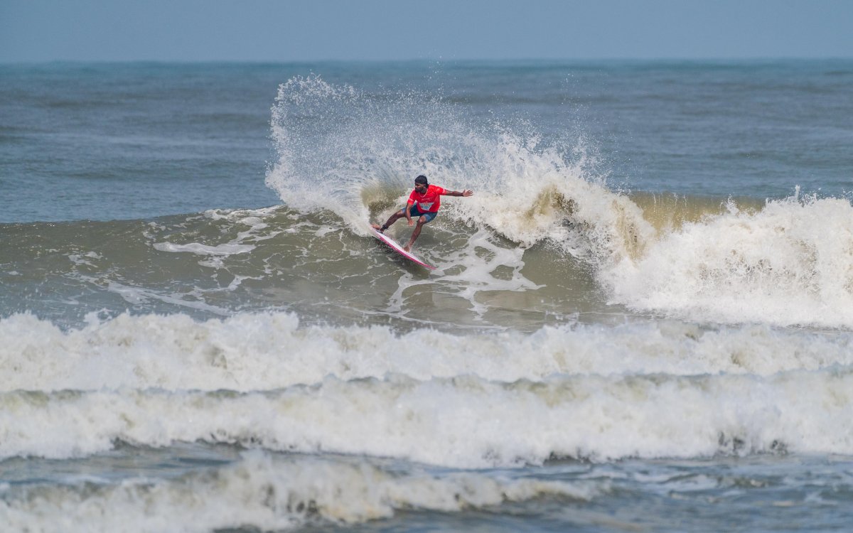 Indian Open Of Surfing: Tamil Nadu Surfers Dominate Day 1, Subramani M. Keeps Karnataka’s Hopes Alive