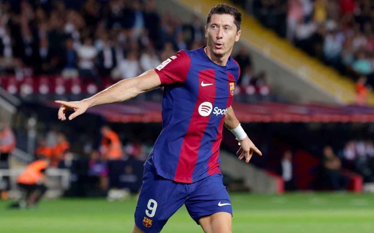 La Liga 2023-24: Lewandowski to stay at Barcelona, says agent