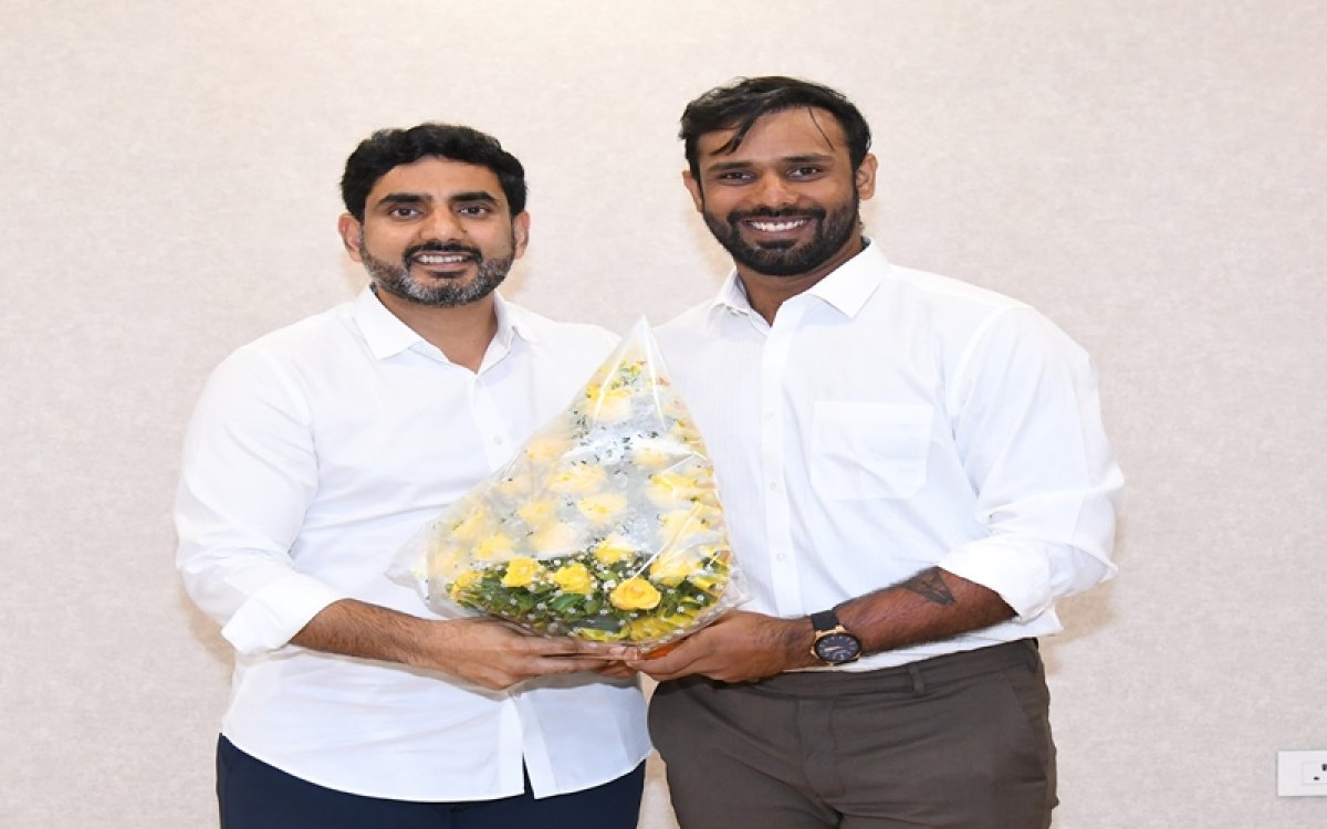 Nara Lokesh invites Hanuma Vihari to play again for Andhra