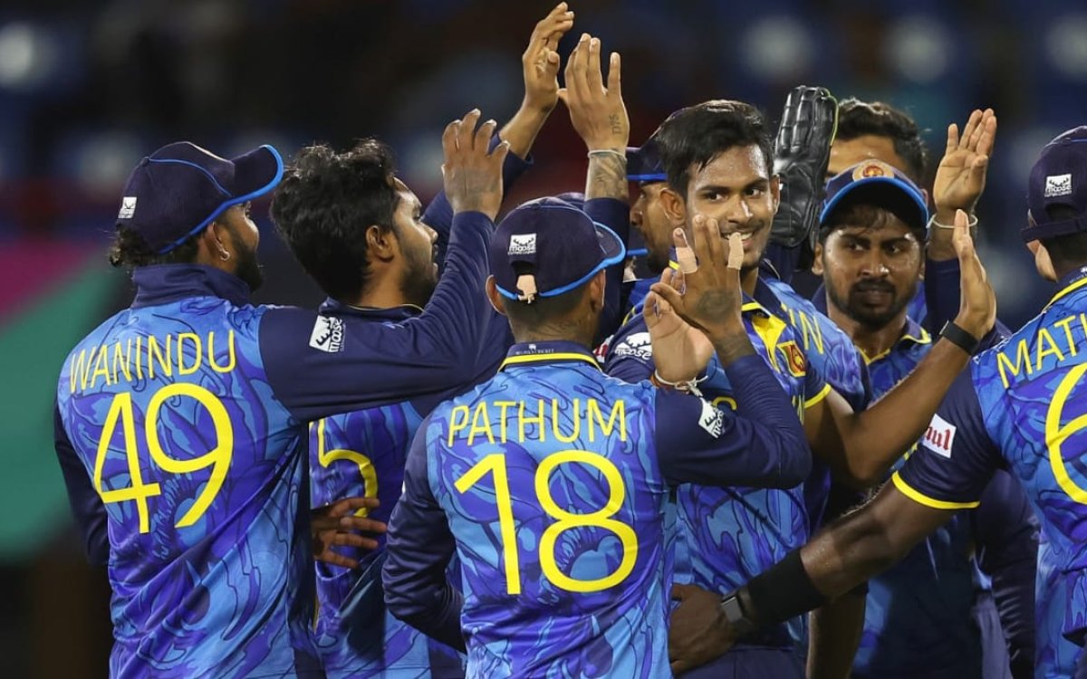 Sri Lanka T20 World Cup players return home after early exit