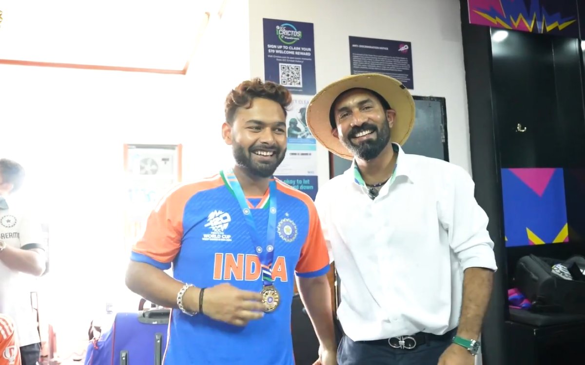 T20 World Cup:  No One Expected Him To Be… , DK Presents  Fielder Of The Match  Medal To Pant