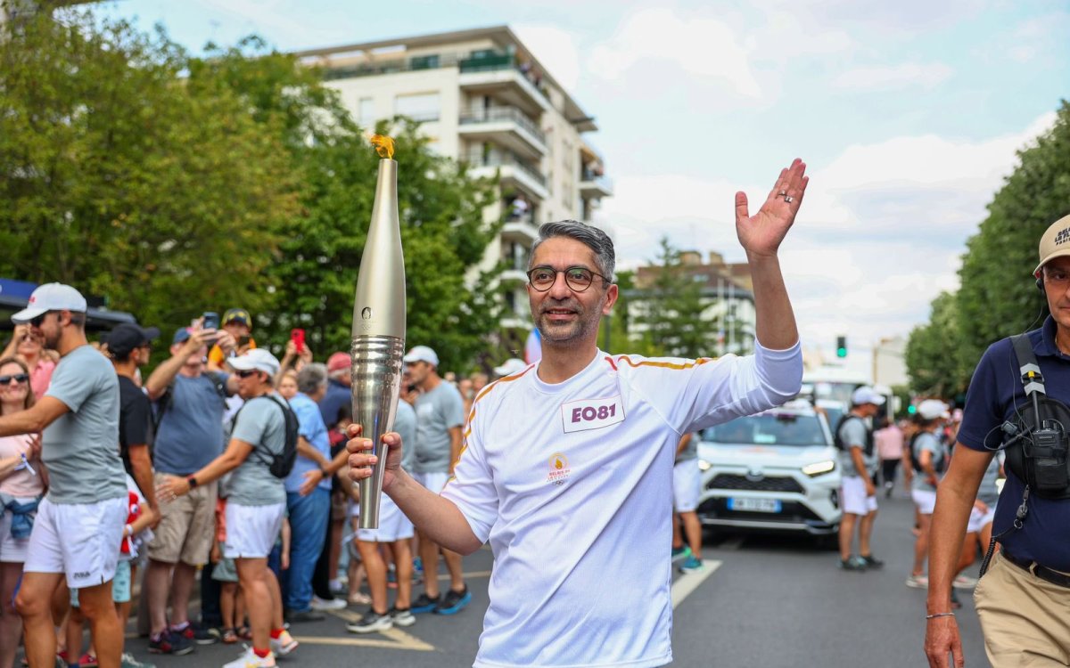 Abhinav Bindra Carries Paris Olympic Flame Ahead Of Opening Ceremony