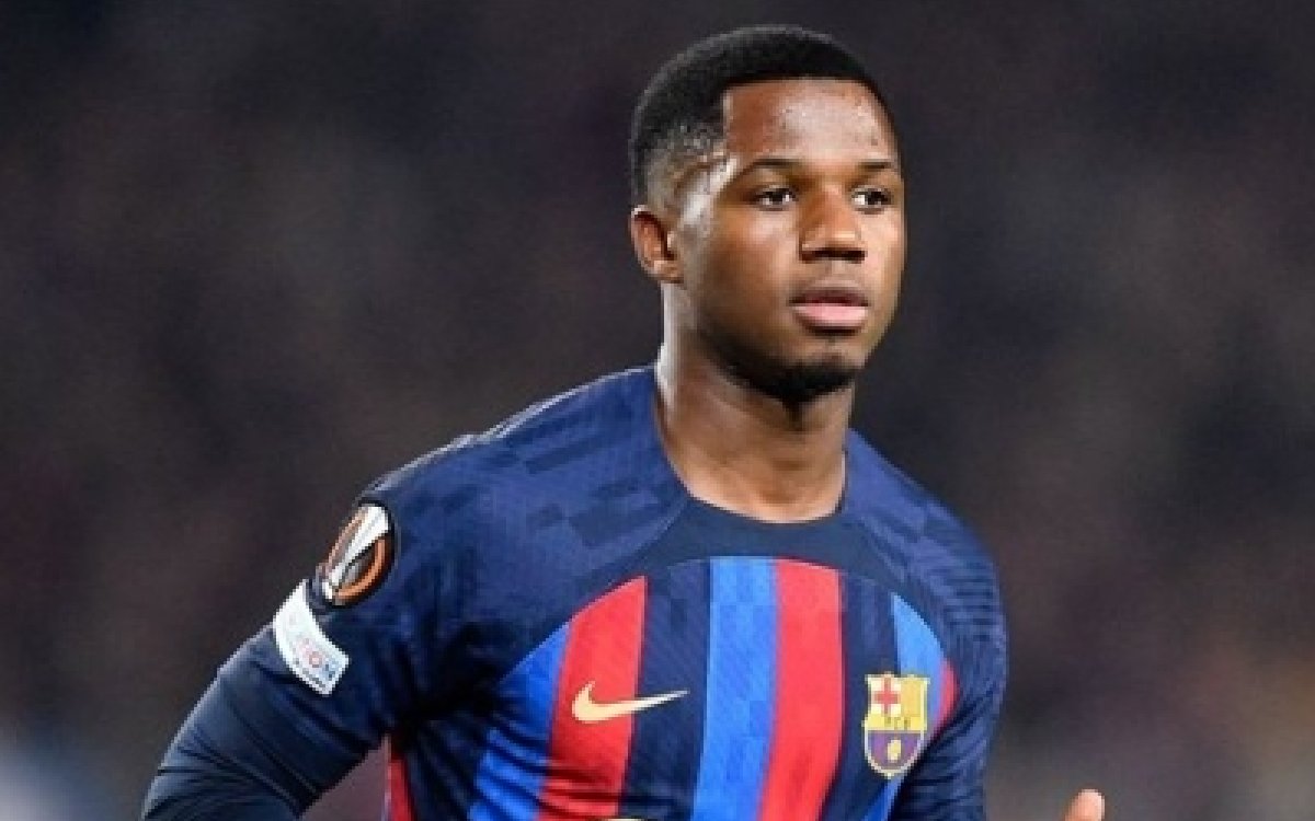 Foot Injury Interrupts Ansu Fati s Attempts To Convince Barcelona