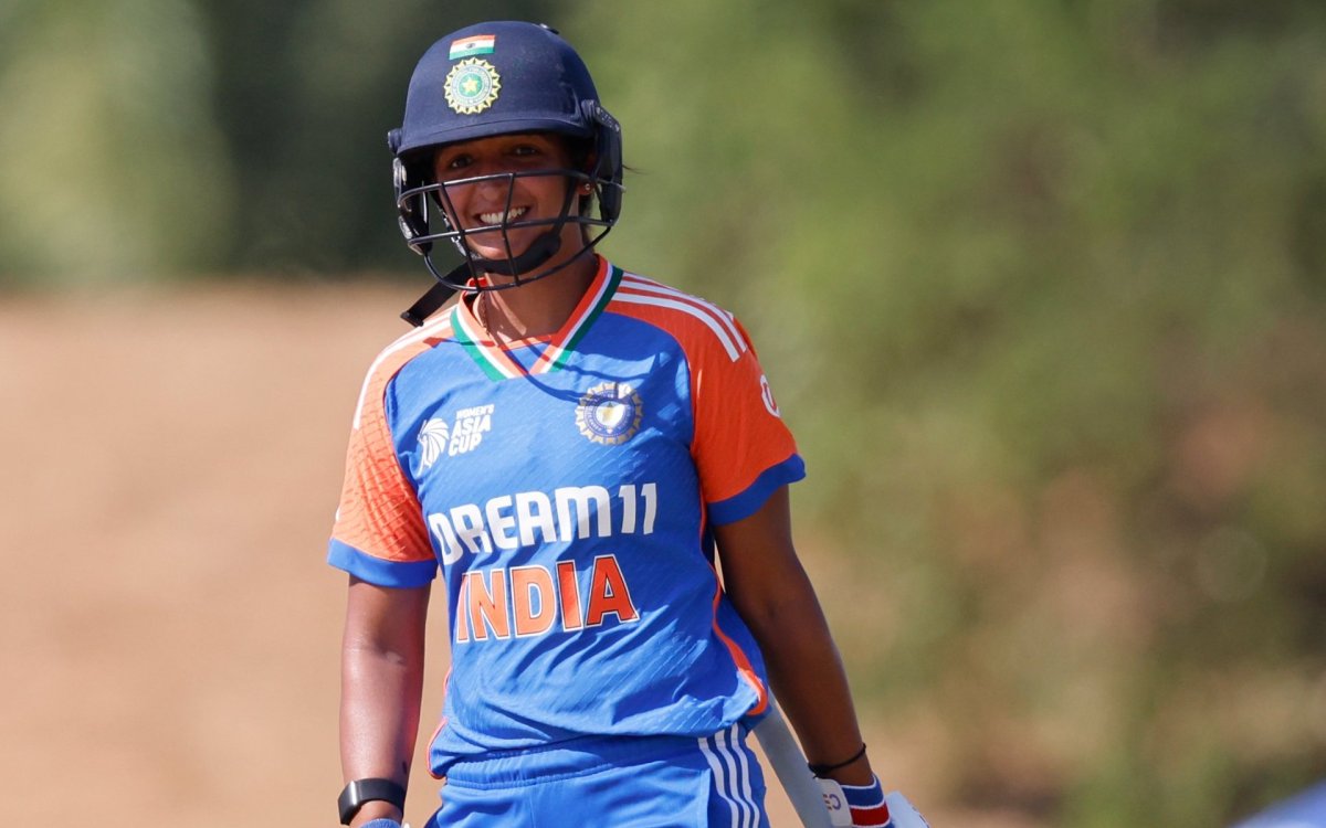 Harmanpreet, Shafali move up in ICC Women's T20I Rankings