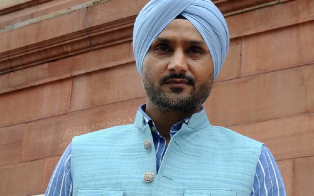 India Shouldn t Go To Pakistan For Champions Trophy: Harbhajan Supports BCCI s Decision