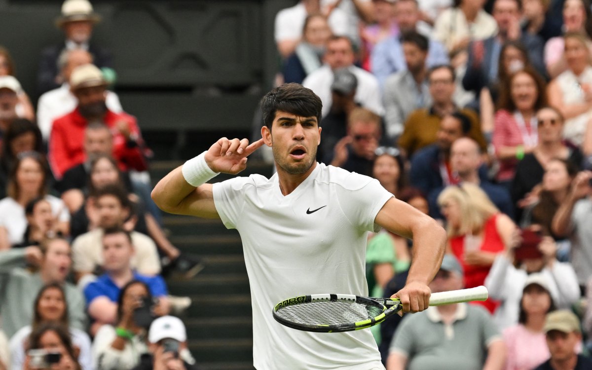 Wimbledon: Carlos Alcaraz Overcomes Humbert In Tough Battle