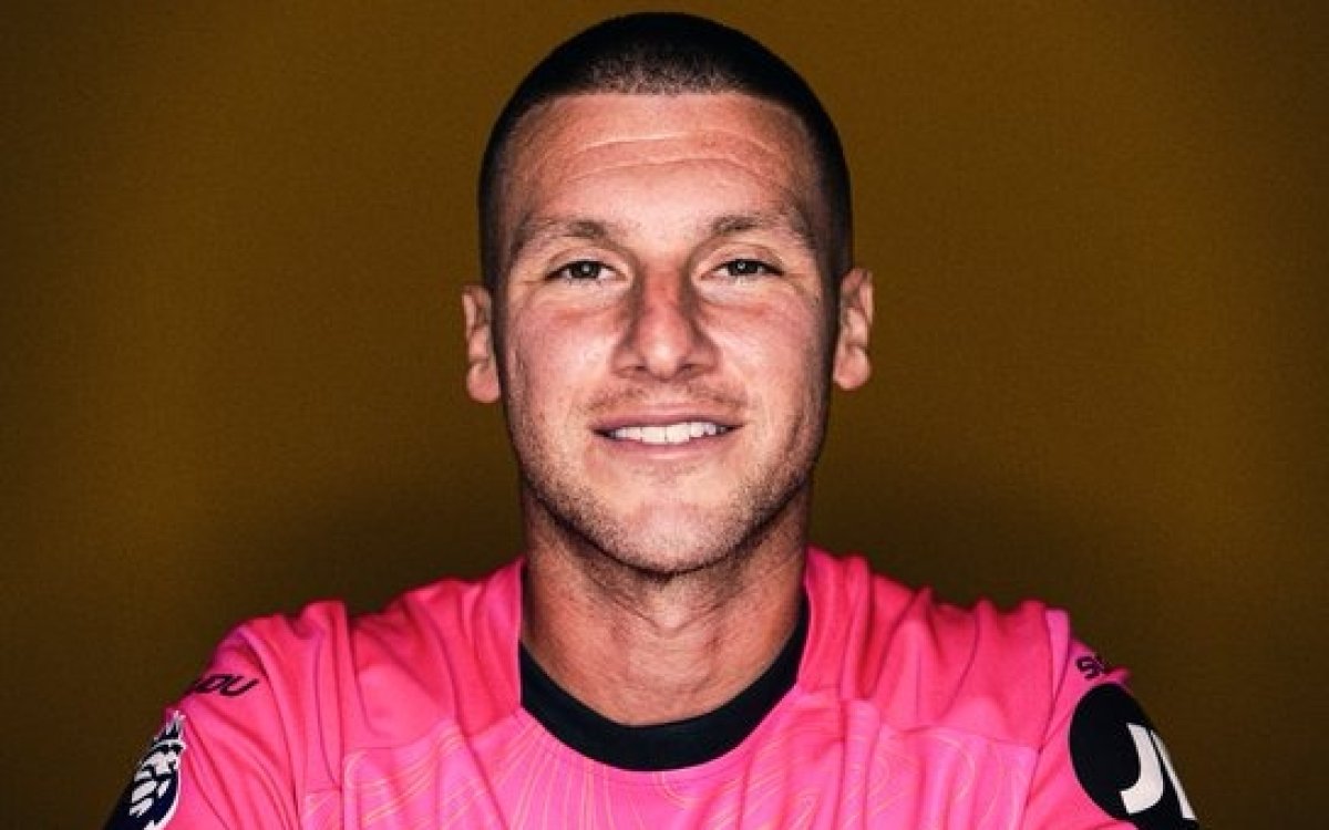 Football: Wolves Sign Goalkeeper Sam Johnstone On Four-year Deal