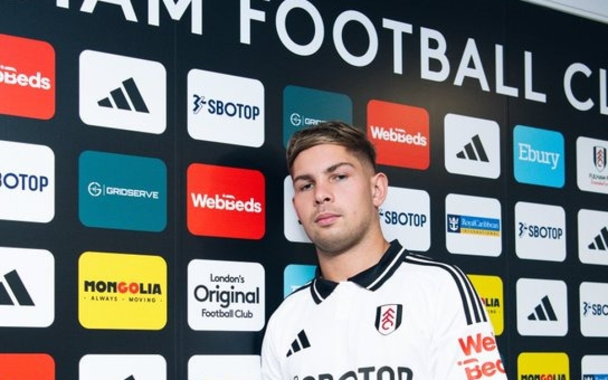 Fulham sign England midfielder Emile Smith Rowe on five-year deal