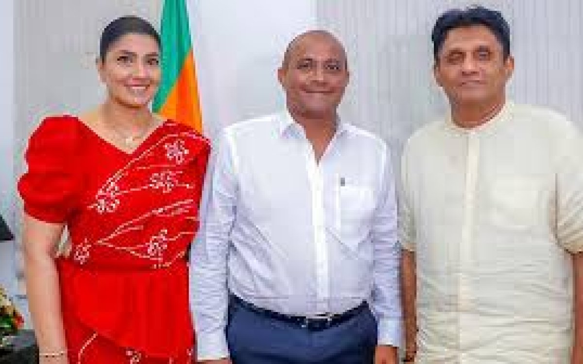 Hashan Tillakaratne Rejoins Politics, Announces Support To Lankan Opposition Leader