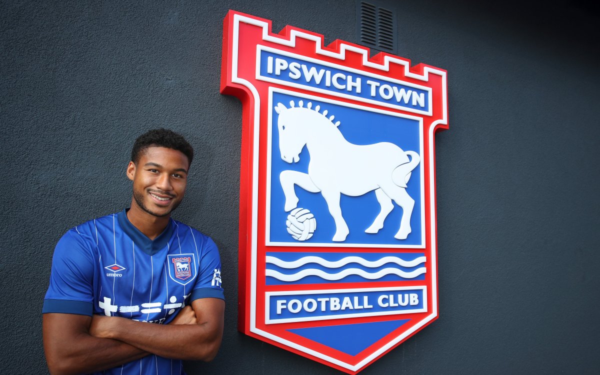 Ipswich Sign Jens Cajuste On Loan From Napoli