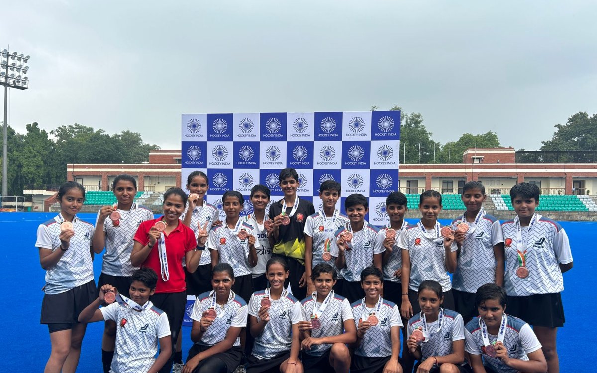 Jr Men, Women Academy Hockey: Odisha Naval Tata Centre Bag Women s Title