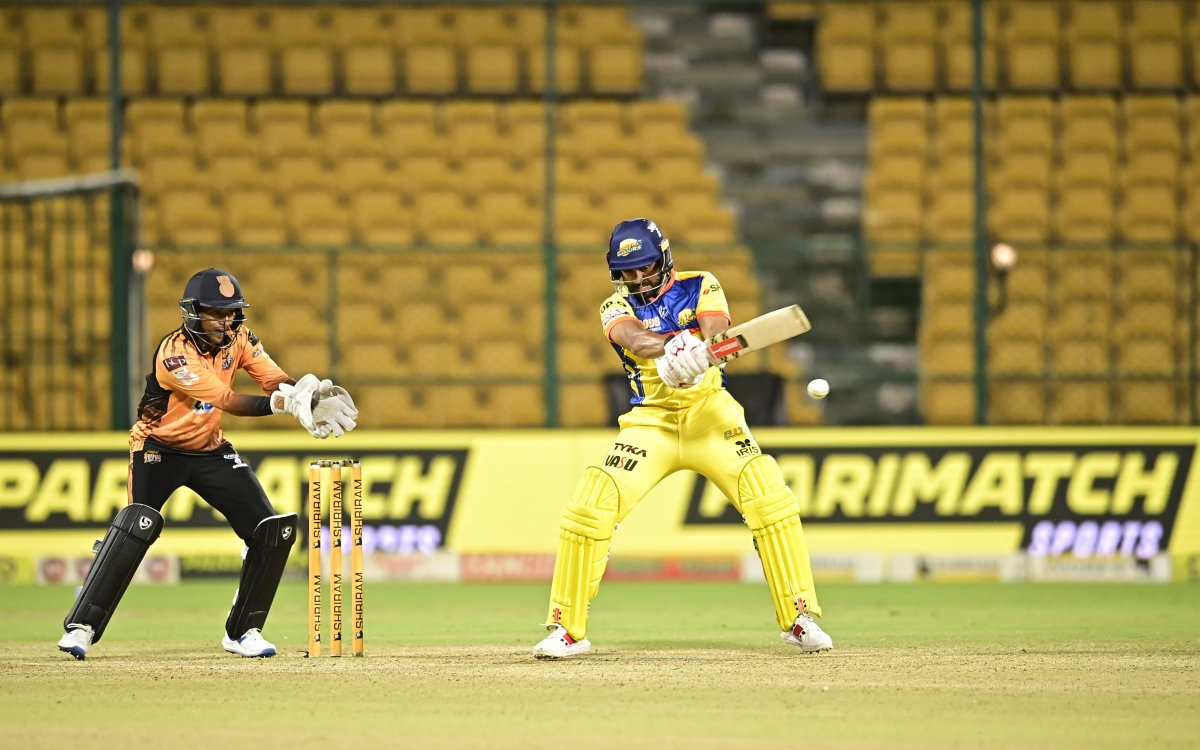 Maharaja Trophy T20: Karun Nair (80*) leads Mysore Warriors to semis with win against Hubli Tigers