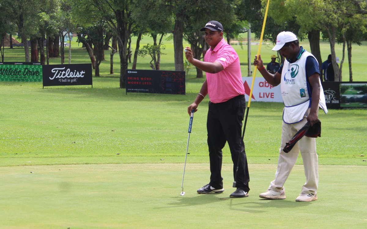 Mysuru Open: With sensational 61, amateur Veer Ganapathy storms into joint-lead after 3rd round