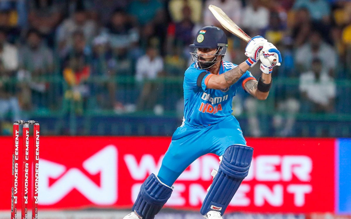 'Pitches were tough to play against spinners', says DK on Kohli's dismissals in SL ODIs