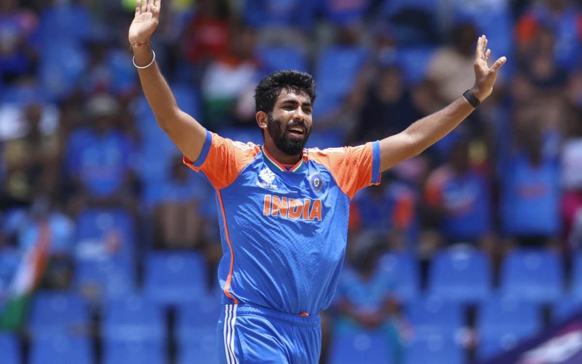 Shastri Picks Bumrah As Standout Bowler In India s T20 World Cup Triumph