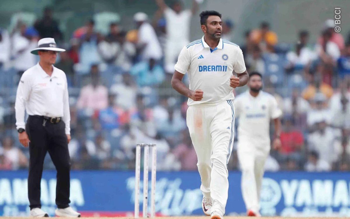 1st Test: Ravichandran Ashwin picks three as India reduce Bangladesh to 158/4