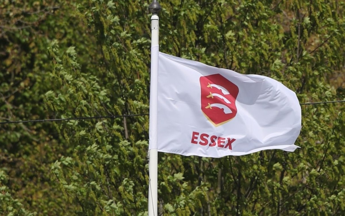 Essex s Championship Hope Dashed After 12-Point Deduction Over Bat Controversy