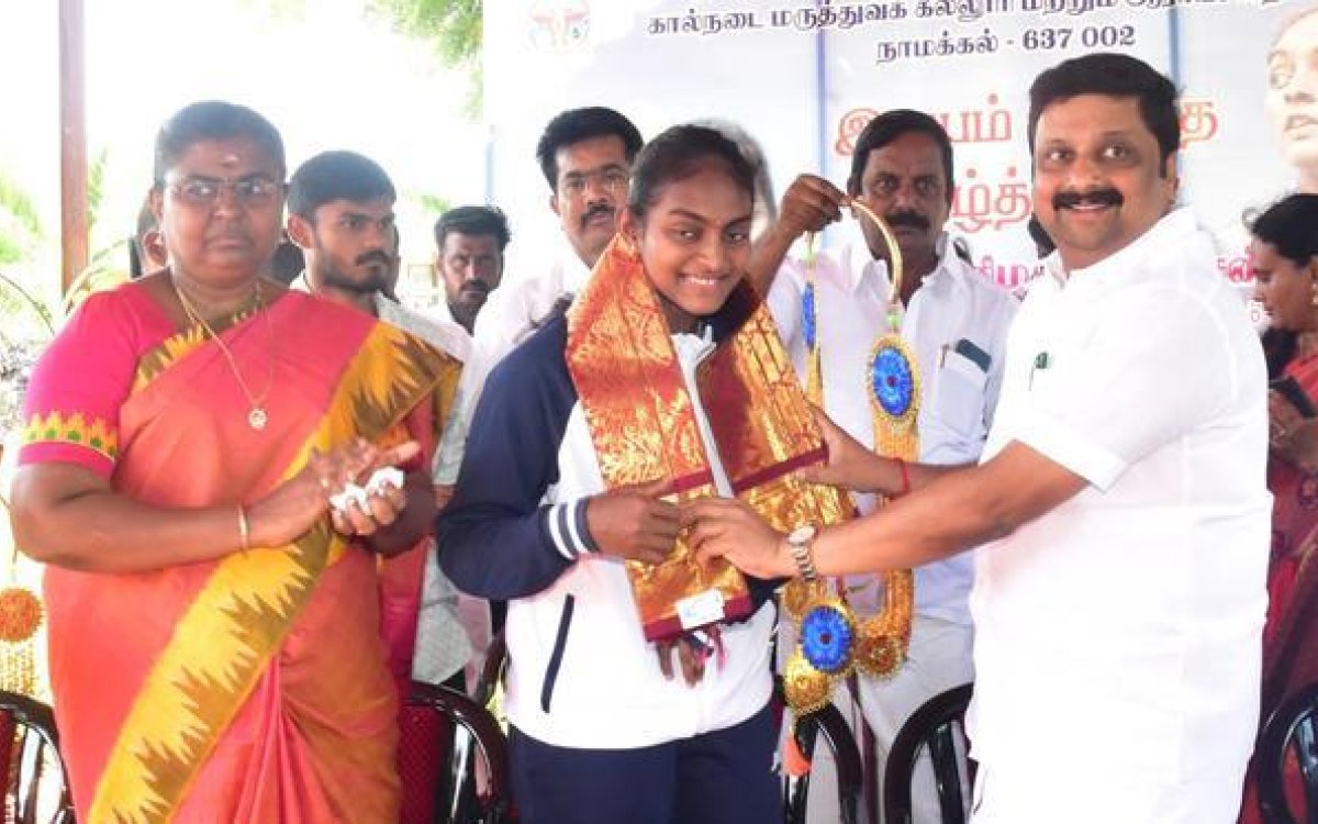 Paralympic Silver Medalist Thulasimathi Murugesan Honoured In TN