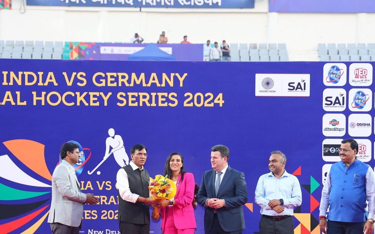 Former India Captain Rani Rampal Bids Farewell; Hockey India Retires No. 28 Jersey