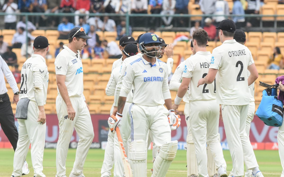 India's lowest Test total away and home