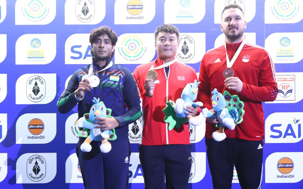 ISSF World Cup Final: Vivaan and Anant secure medals as China dominate with five golds