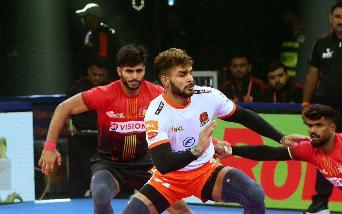 PKL Season 11: All-round Show Helps Puneri Paltan Win Big Against Bengaluru Bulls