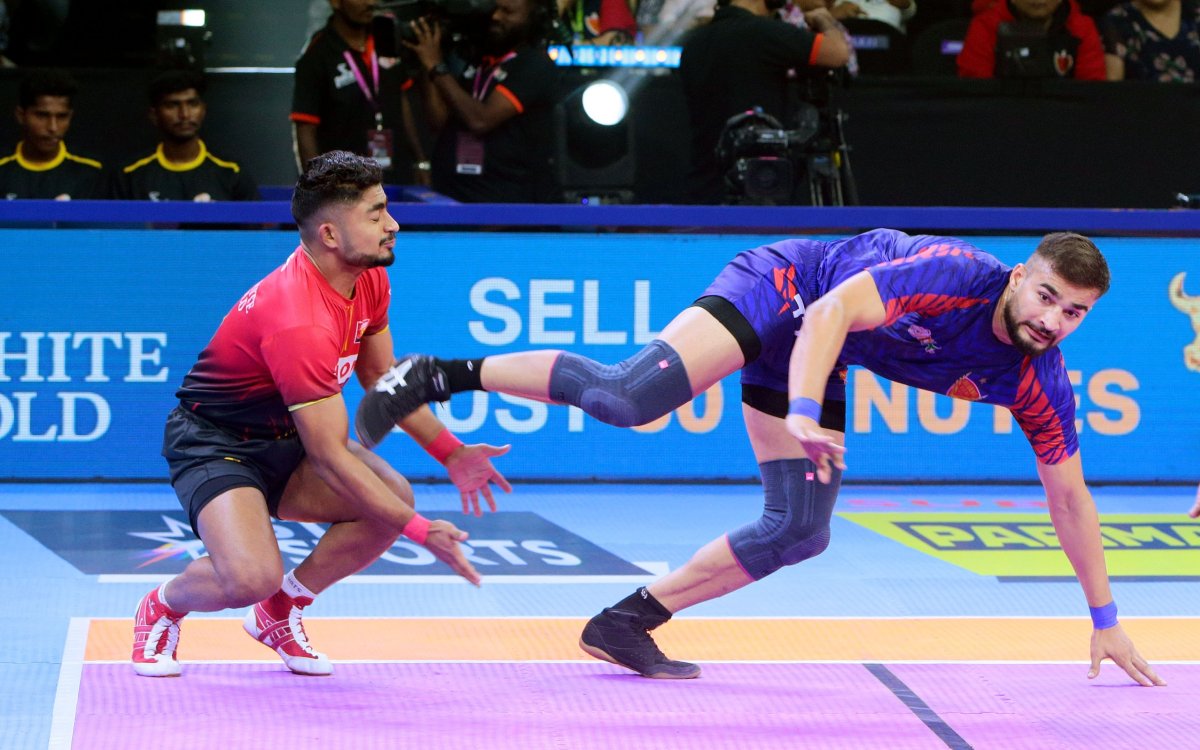 PKL Season 11: Jai Bhagwan, Pardeep Narwal Help Bengaluru Bulls Beat Dabang Delhi In Thriller