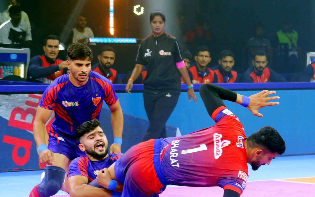 PKL Season 11: UP Yoddhas start campaign with a closely-fought win over Dabang Delhi