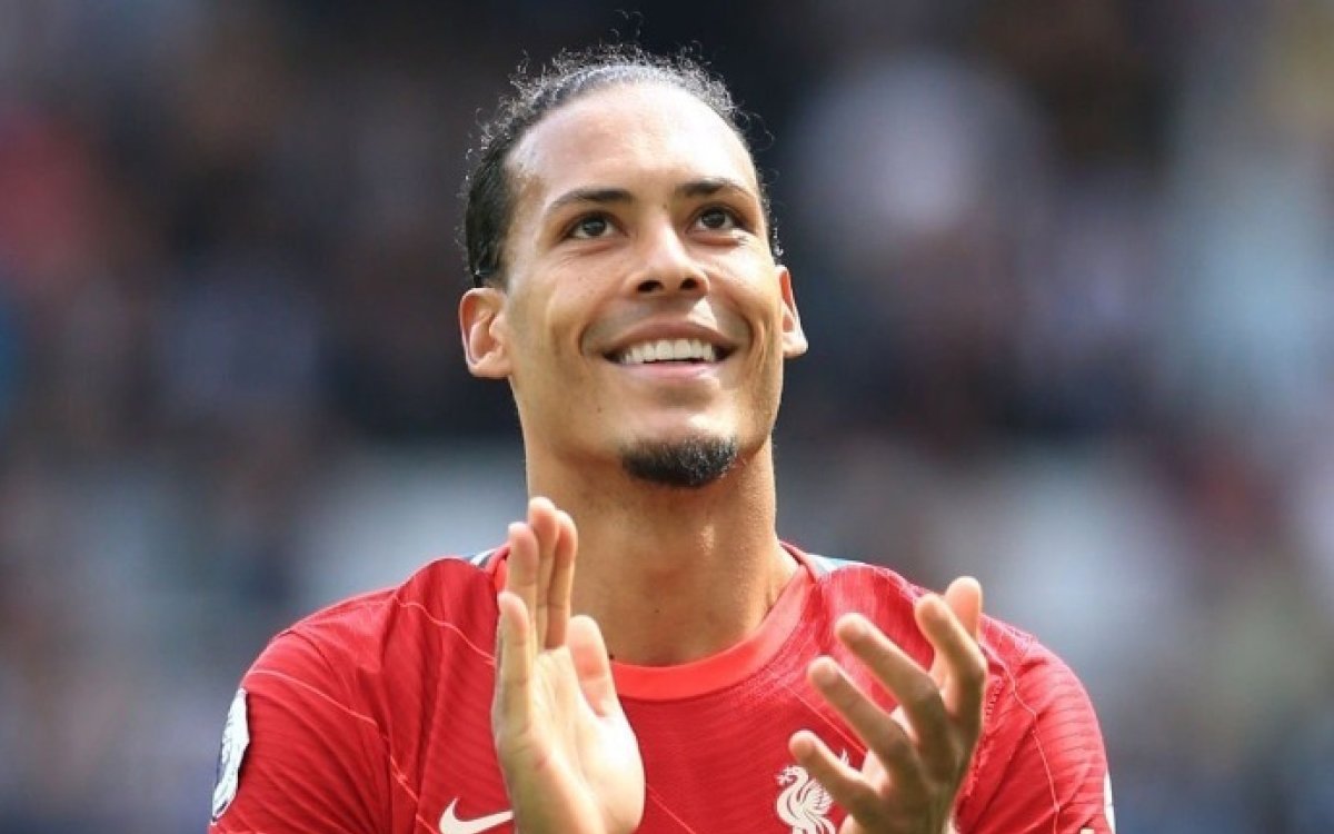 Van Dijk confirms discussions on new contract with Liverpool have 'started'