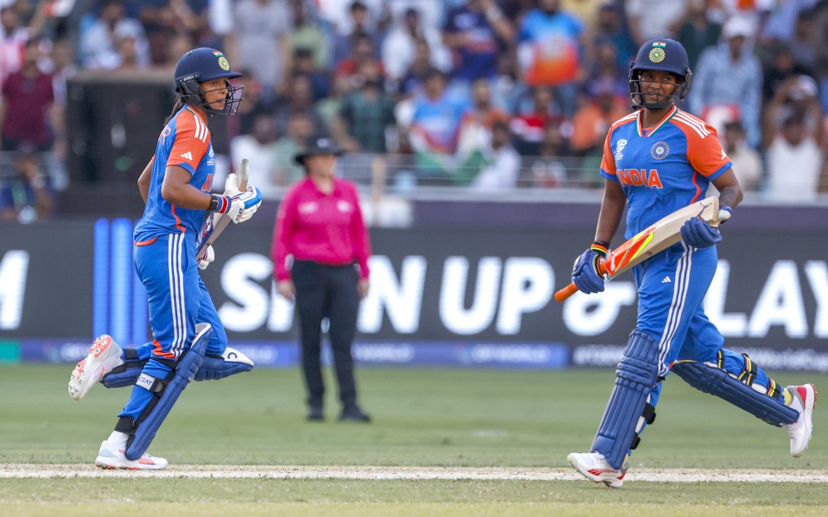 Women’s T20 WC: Arundhati’s career-best figures of 3-19 helps India beat Pakistan by six wickets (Ld