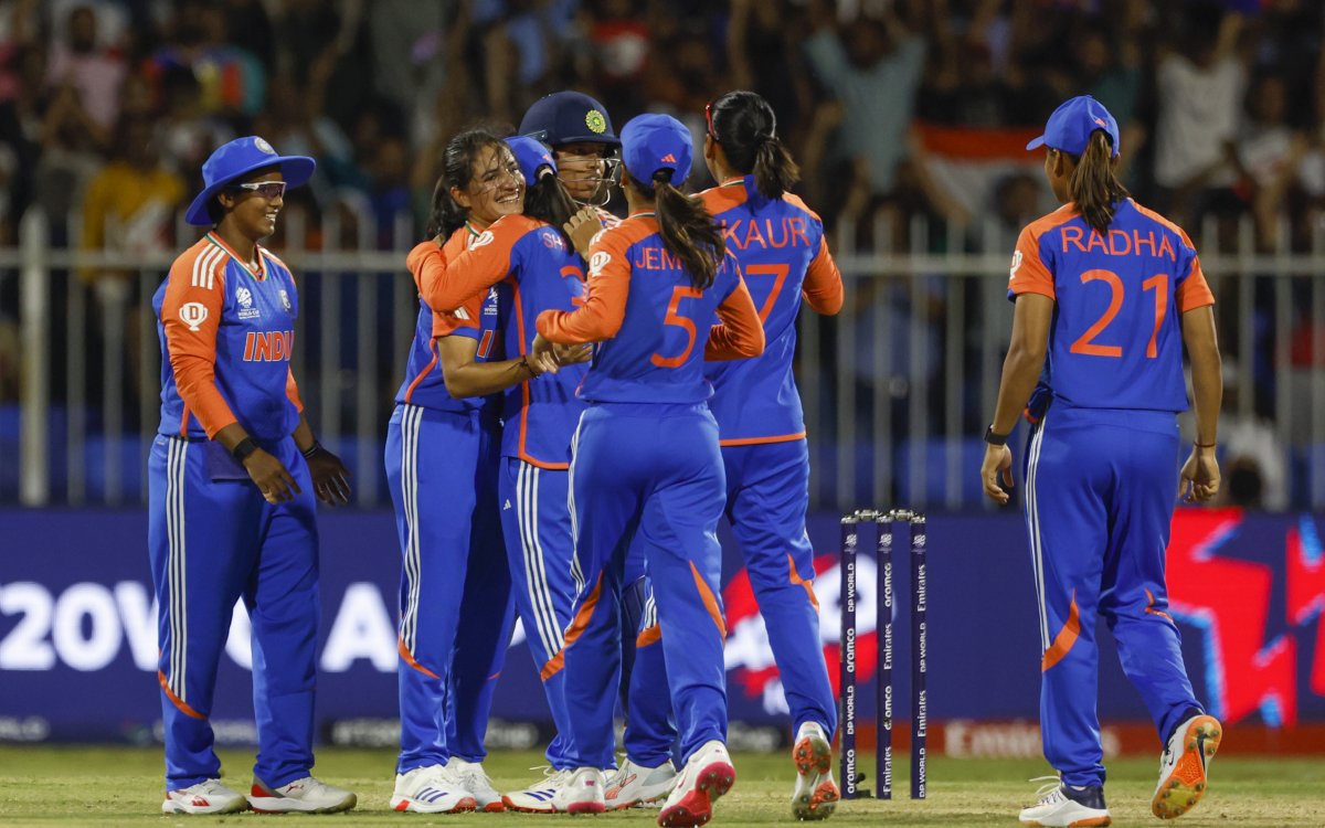 Women s T20 WC: Renuka, Deepti Restrict Australia To 151/8 In Crucial Encounter