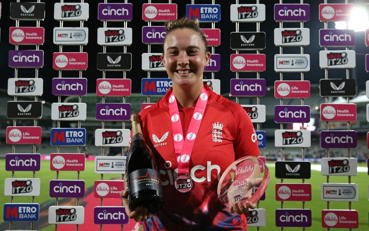 Alice Capsey called up to England women’s T20I squad for South Africa tour