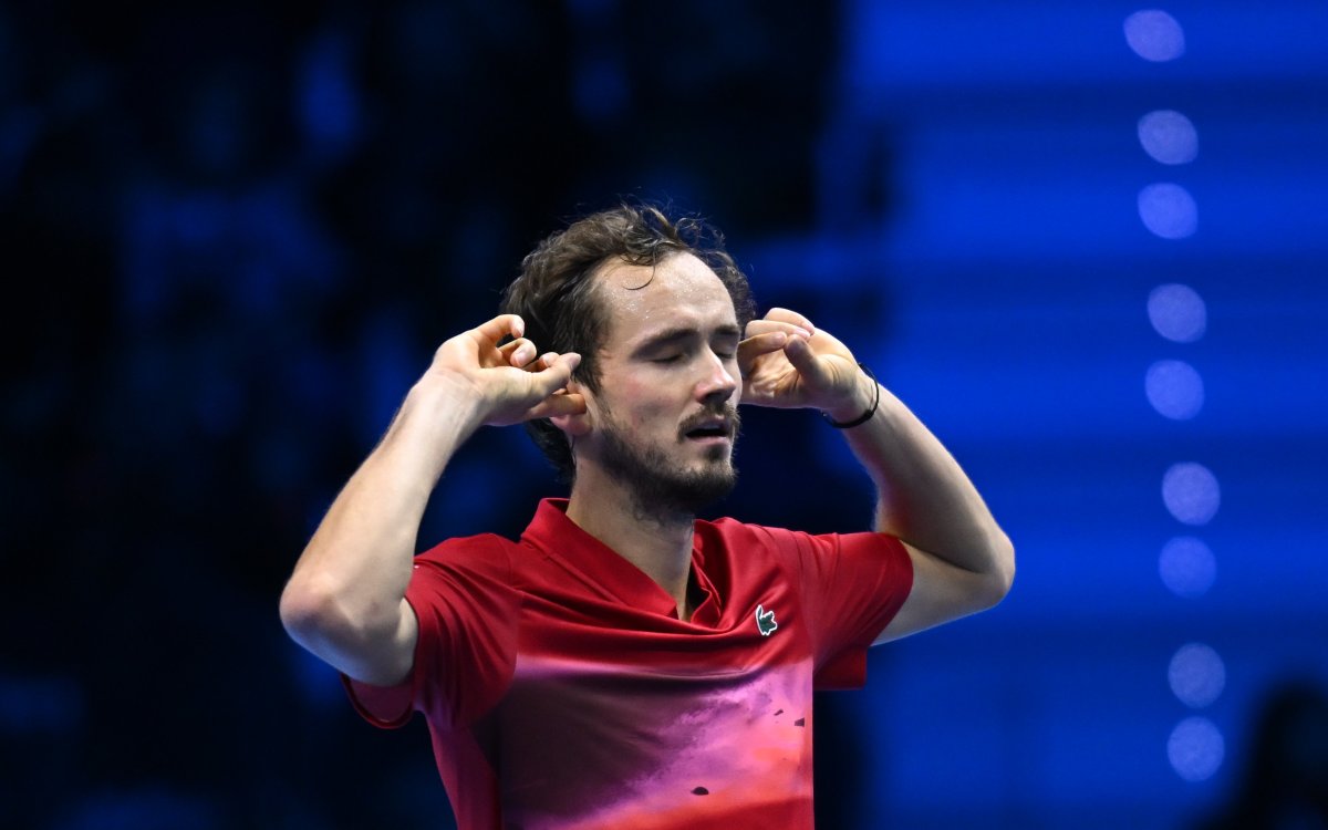 ATP Finals: Tactically Strong Medvedev Outplays De Minaur In Straight Sets