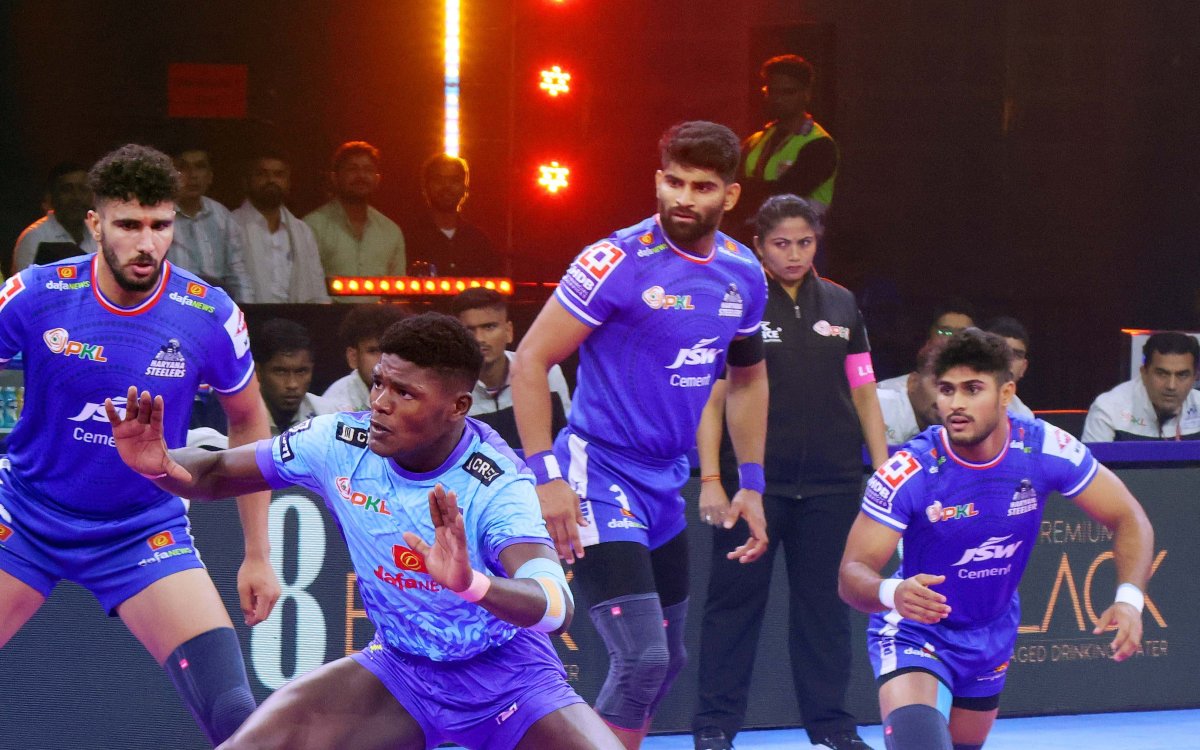 PKL Season 11: Bengal Warriorz Edge Haryana Steelers In Nail-biting 40-38 Victory