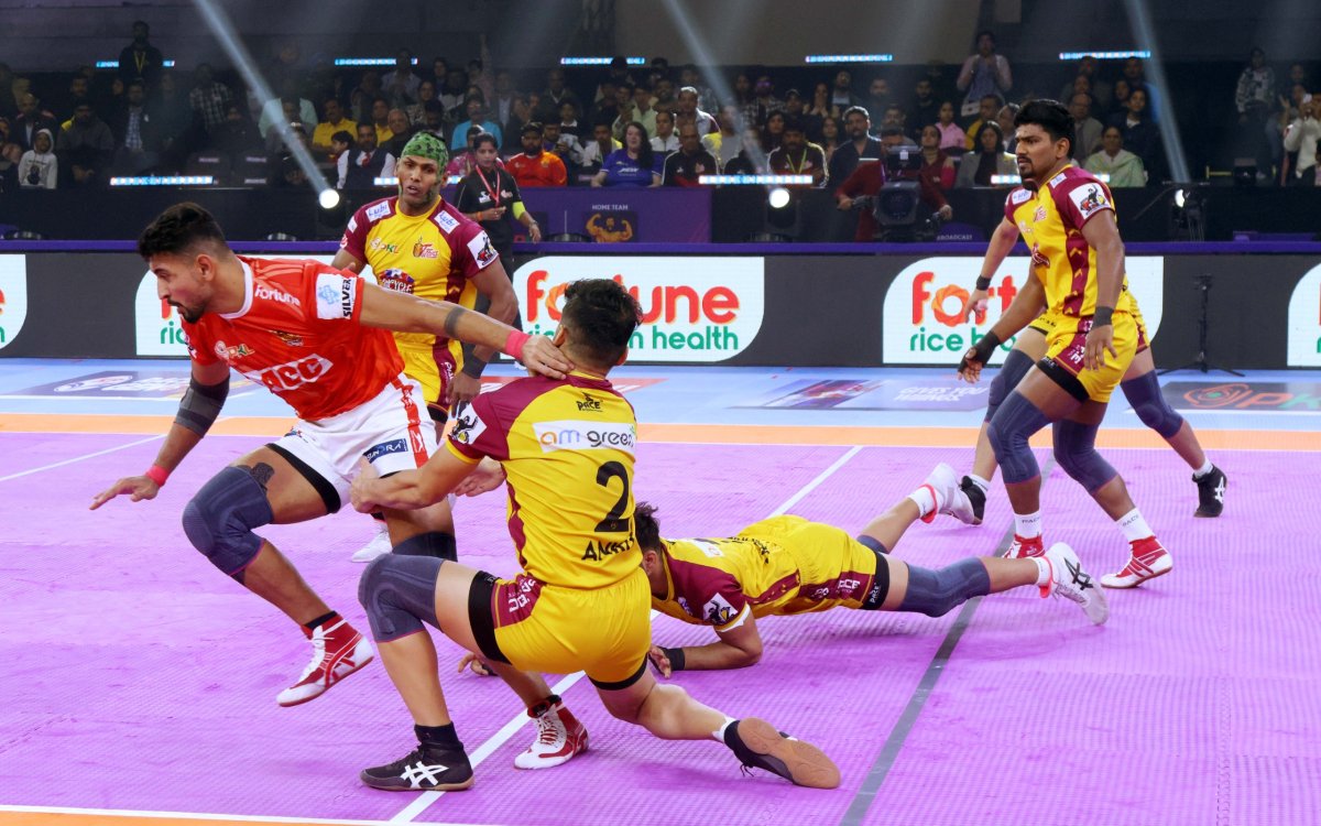 PKL Season 11: Parteek Dahiya’s raids, defensive effort help Gujarat Giants beat Telugu Titans