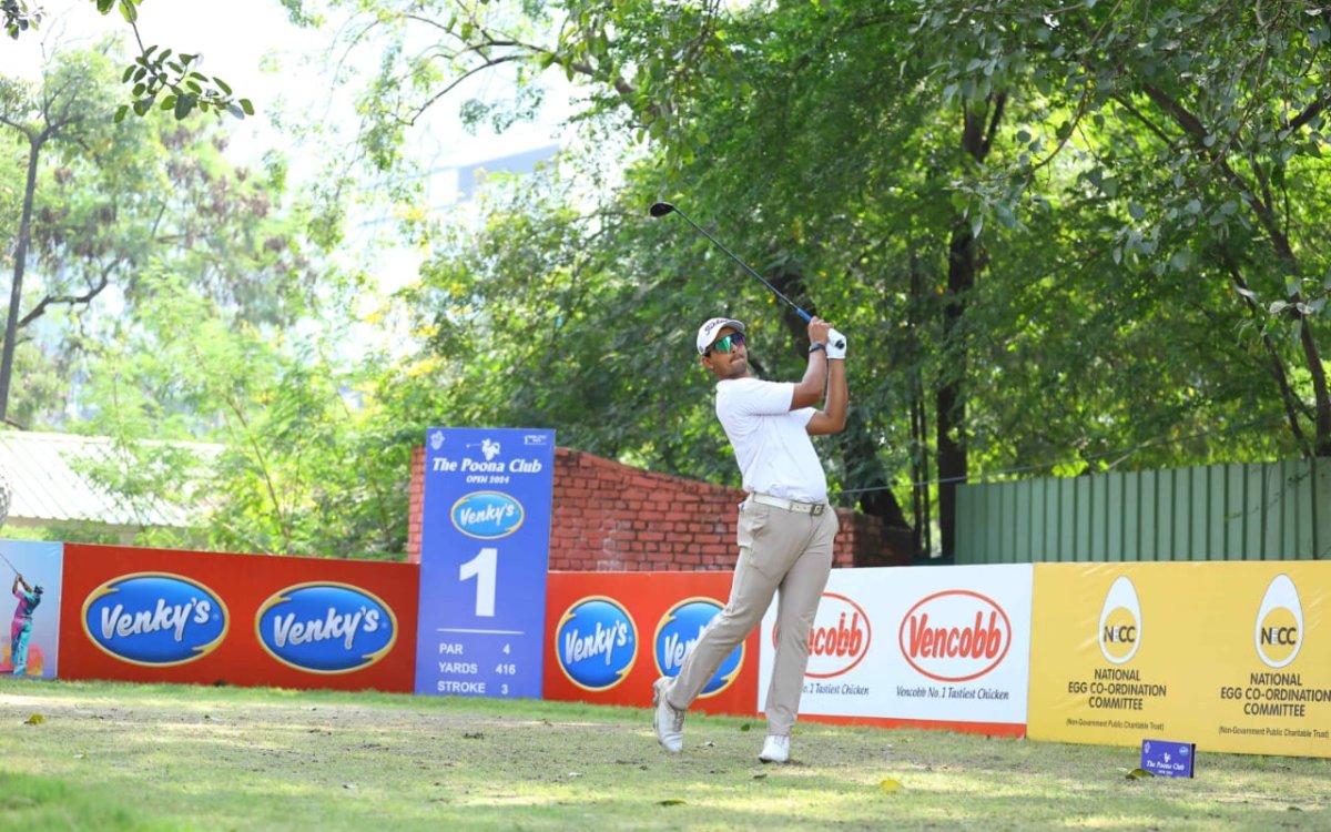 Poona Club Open: Karandeep Kochhar, Kshitij Naveed Kaul fire 64 each for joint lead