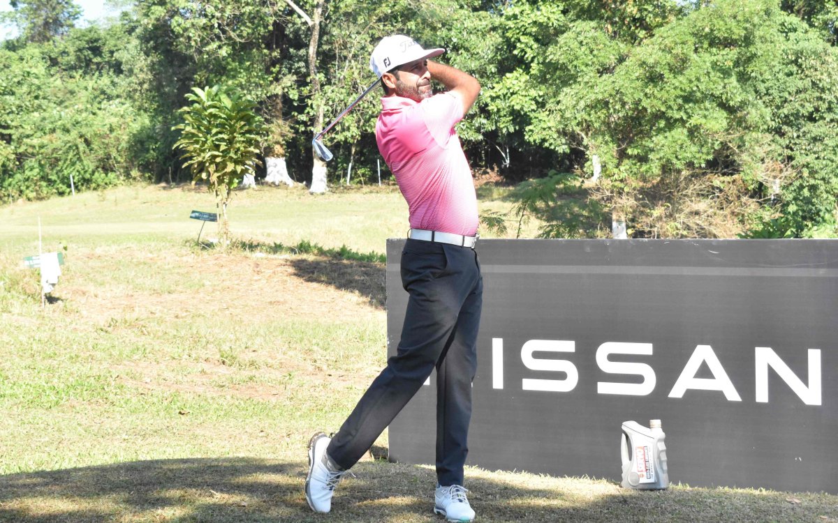 Servo Masters 2024: Amardeep Malik Fires 67 For  First-round Lead