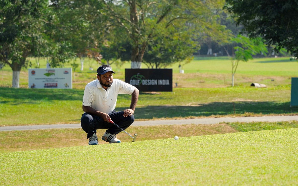 Servo Masters 2024: Jamal Hossain produces a low of 65 to rise to top on Day Two