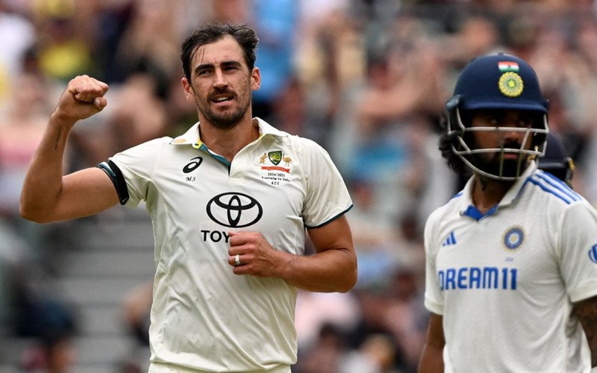 2nd Test: Starc dazzles with a six-fer, batters stay solid to put Australia on top (ld)