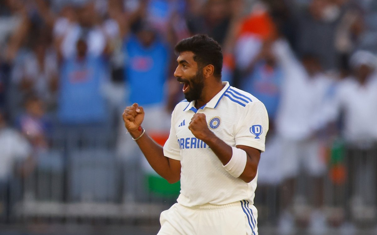 Allan Border Hails  remarkable  Bumrah After India Pacer Claims 50 Wickets In Australia