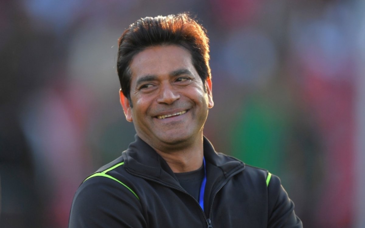 Aqib Javed Named Pakistan s Interim Red-ball Coach As Gillespie Resigns