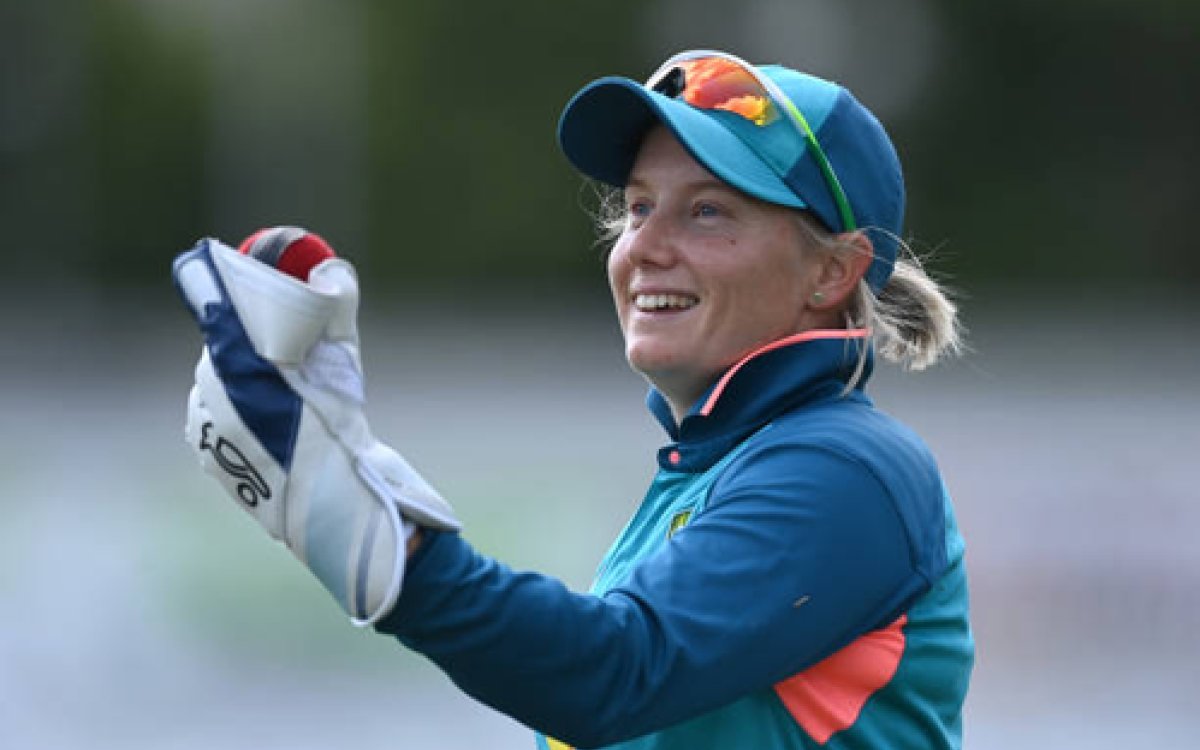 Kim Garth reprimanded for breaching ICC Code of Conduct