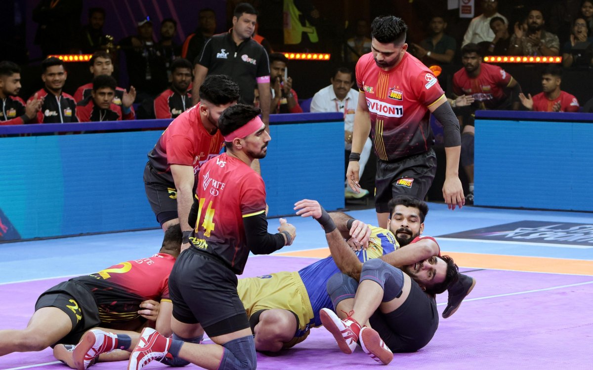 PKL 11: Himanshu s Super 10 Helps Tamil Thalaivas Beat Bengaluru Bulls