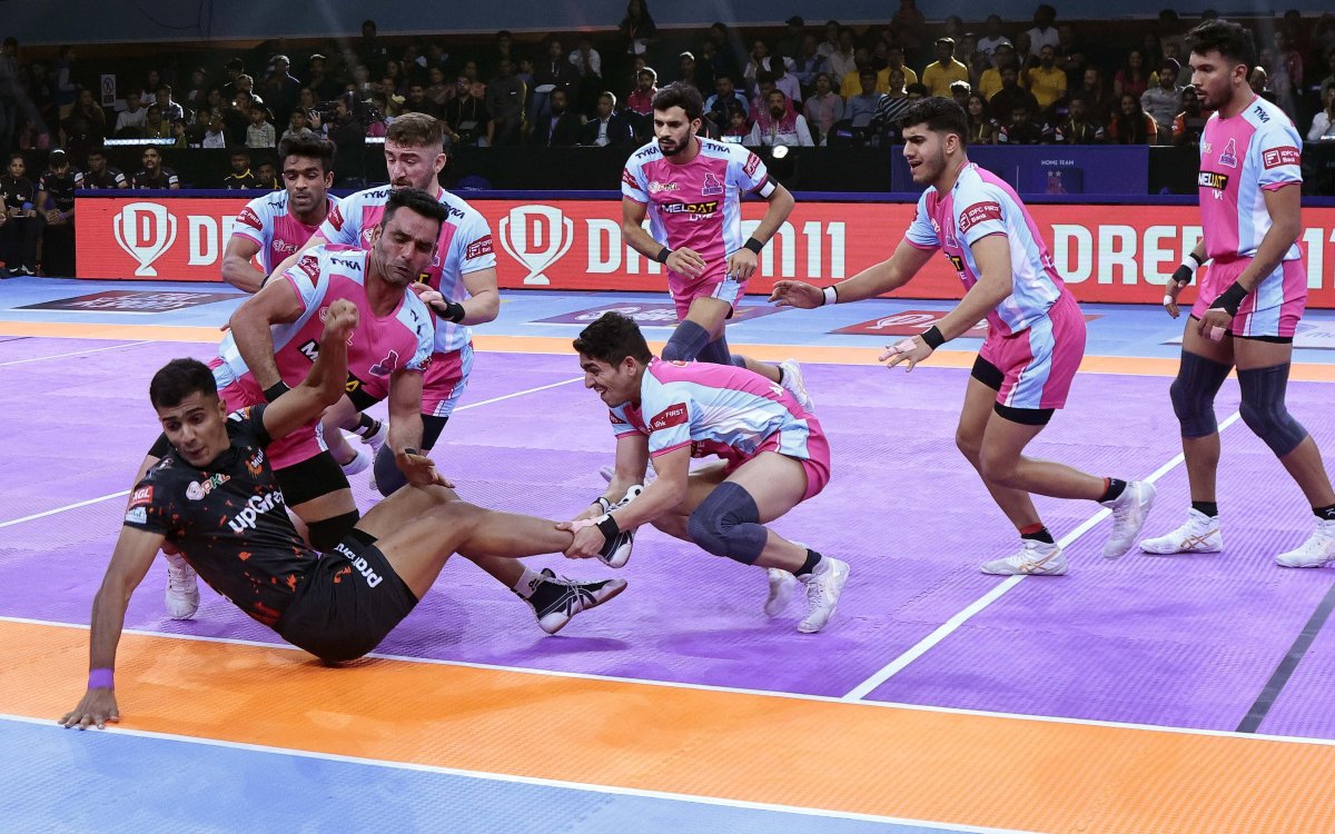 PKL: Defenders take centre stage as Jaipur Pink Panthers, U Mumba play out second tie of the day