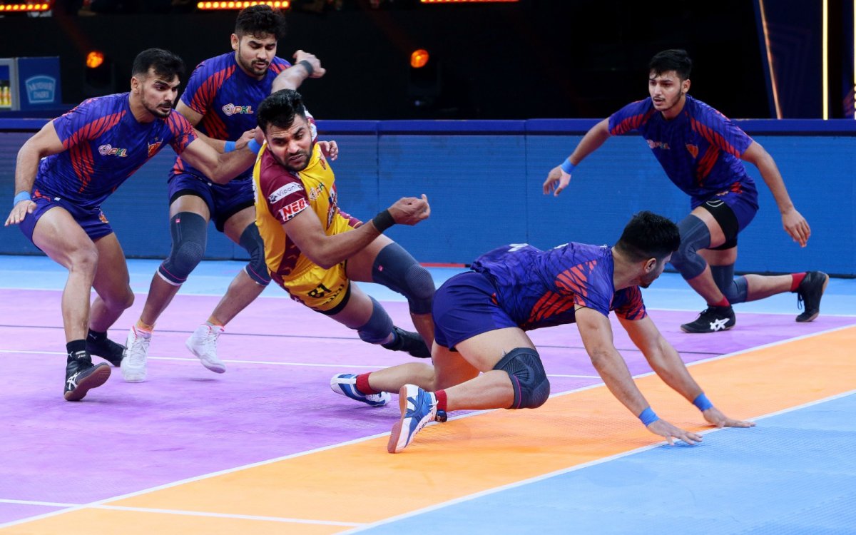 PKL Season 11: Naveen Stars As Dabang Delhi Prevail Over Telugu Titans